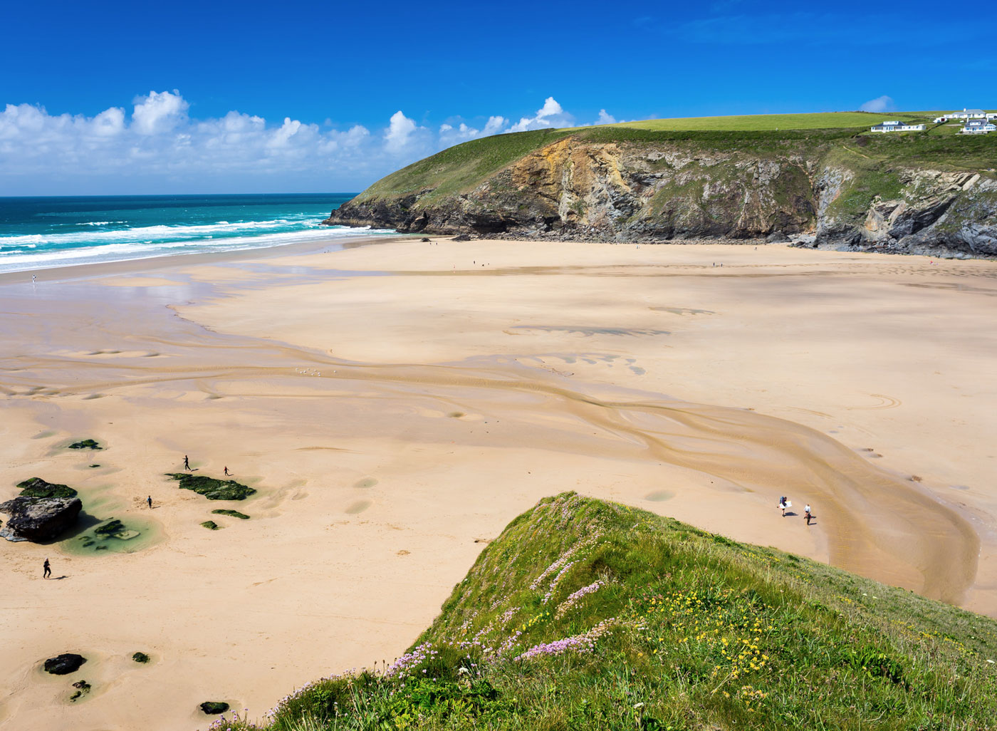 mawgan-porth-beach